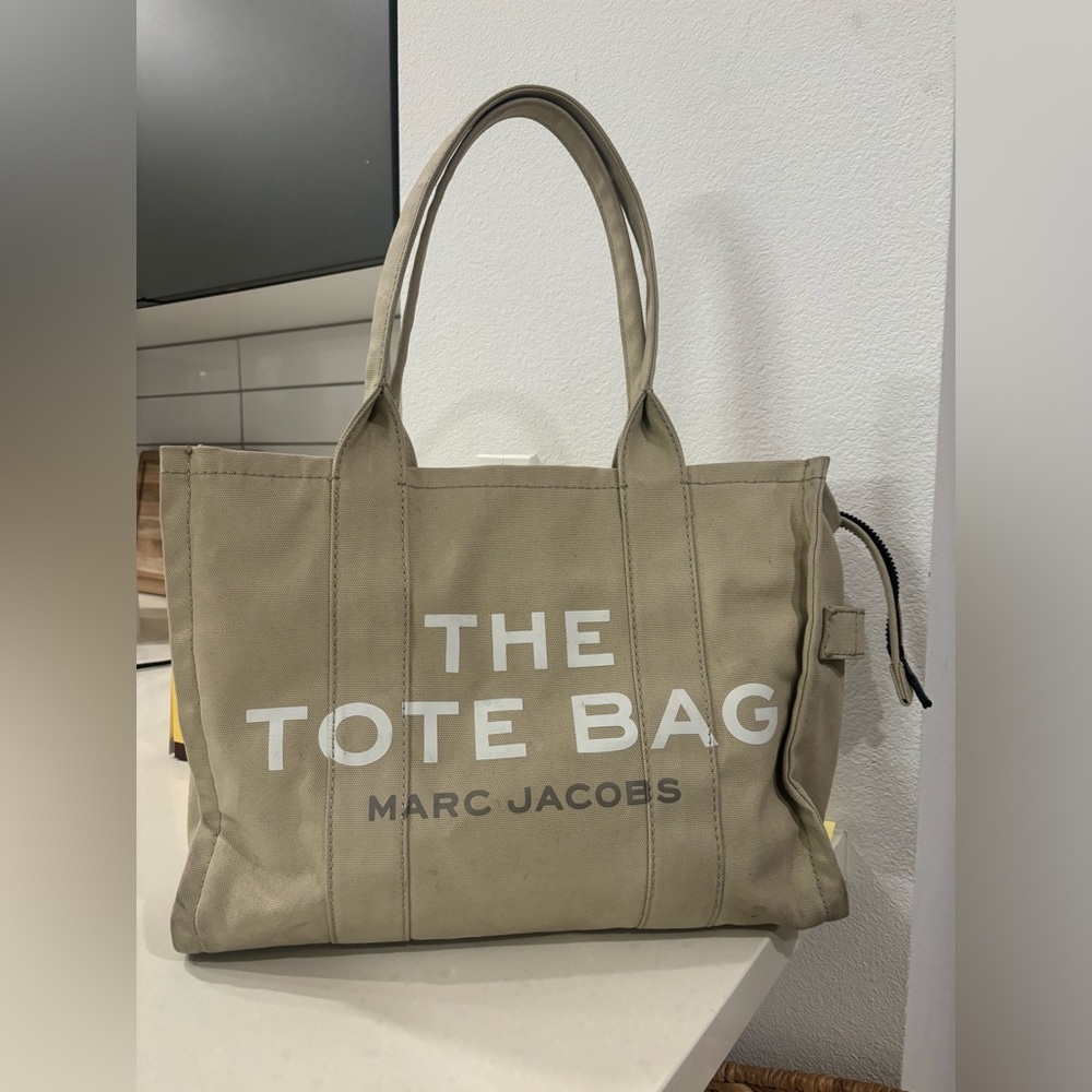 Marc Jacobs tote bag